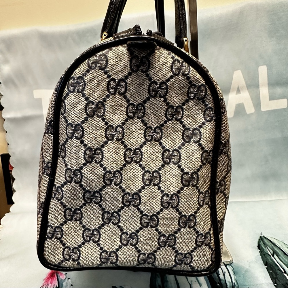 Vintage Gucci Boston Bag - Picture 4 of 12